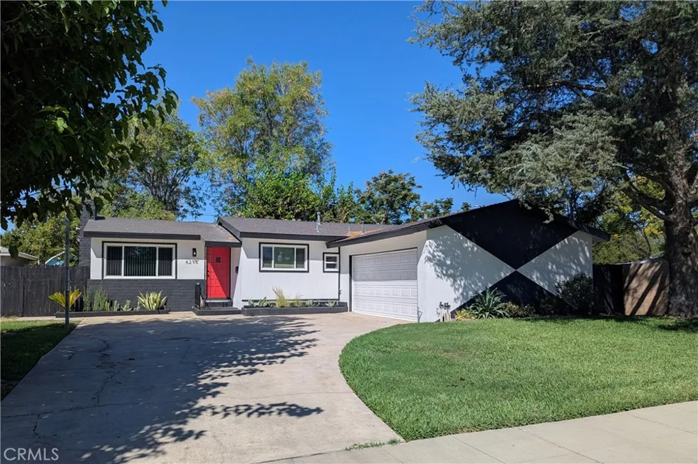 6295 Banner Court Riverside, CA 92504