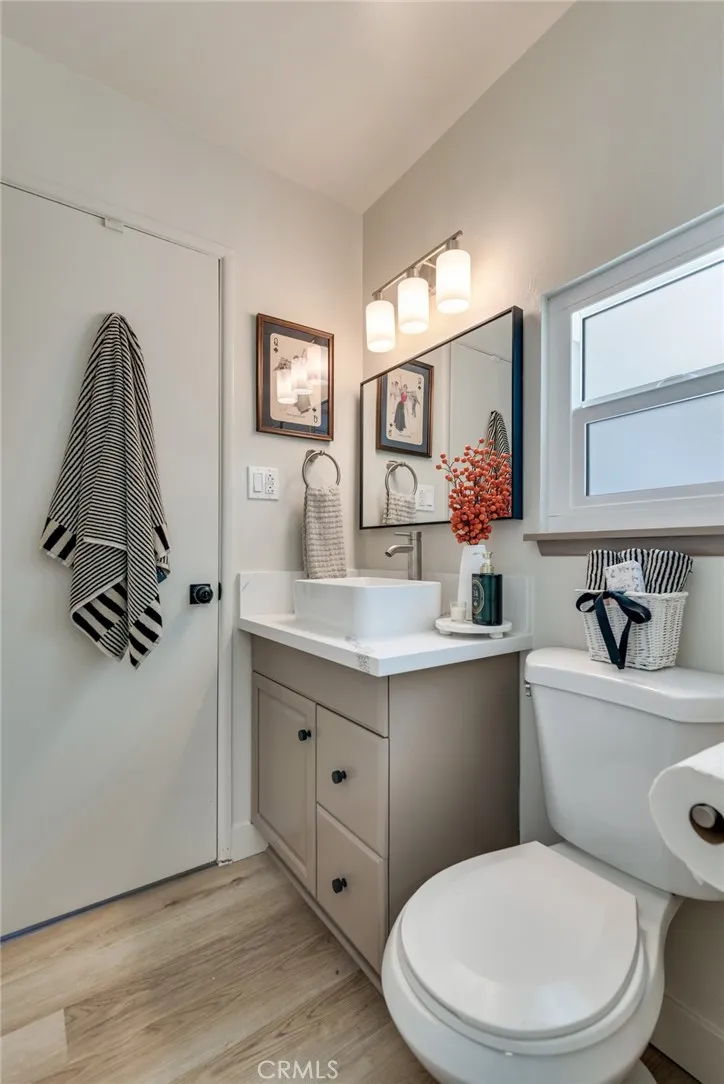 6295 Banner Court Riverside, CA 92504
