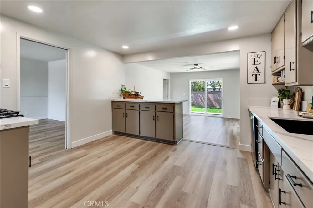 6295 Banner Court Riverside, CA 92504