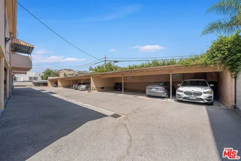 5232 Corteen Place #20