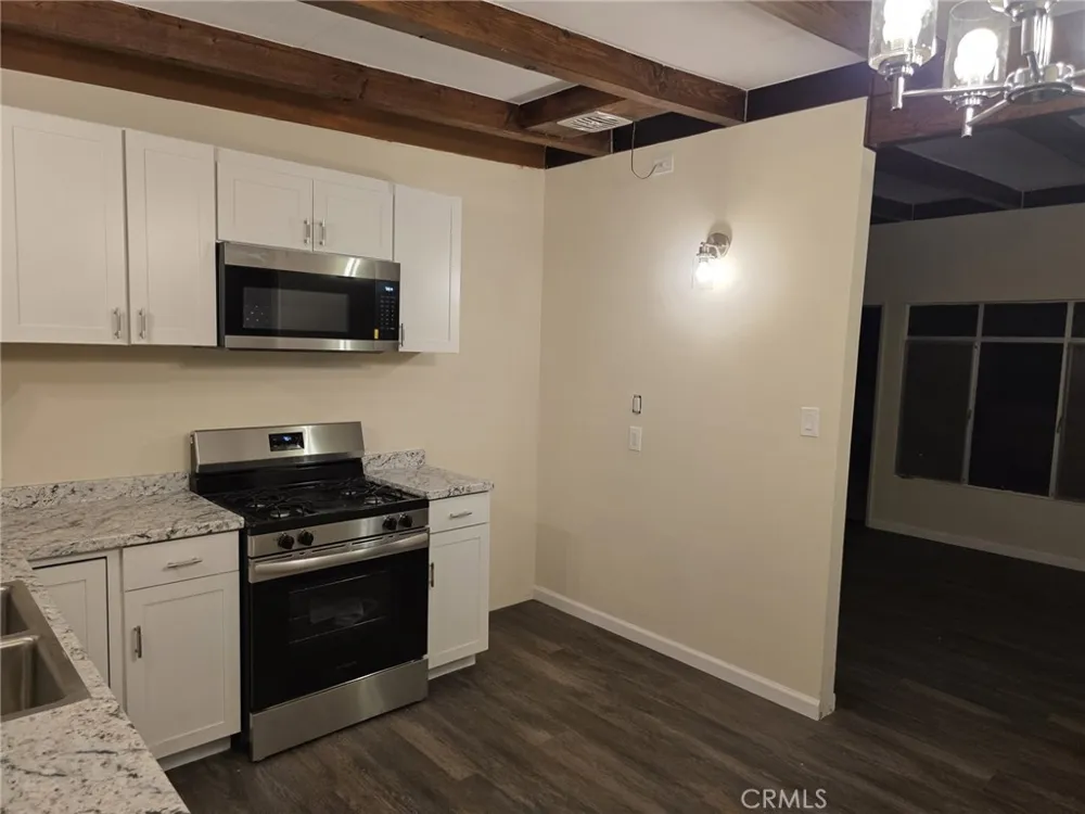 8955 E Avenue T12 Littlerock, CA 93543