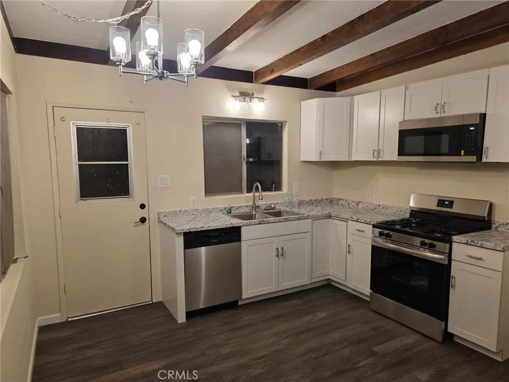 8955 E Avenue T12 Littlerock, CA 93543