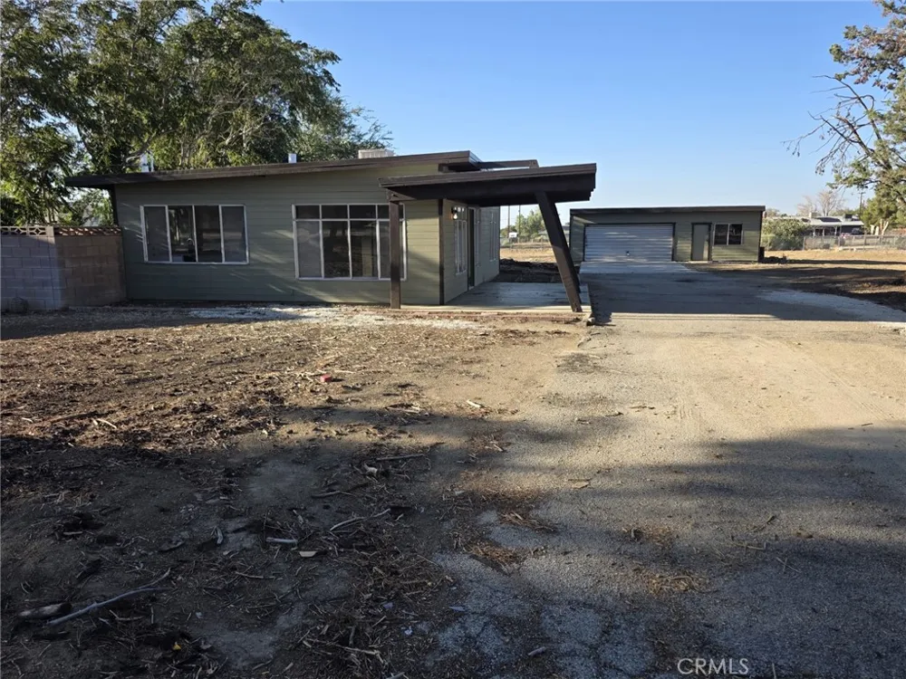 8955 E Avenue T12 Littlerock, CA 93543