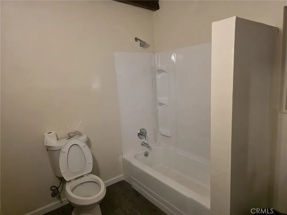 8955 E Avenue T12 Littlerock, CA 93543