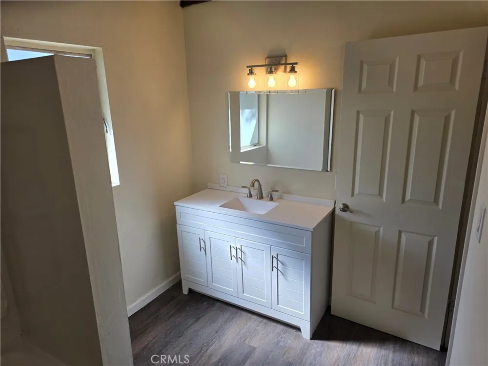 8955 E Avenue T12 Littlerock, CA 93543
