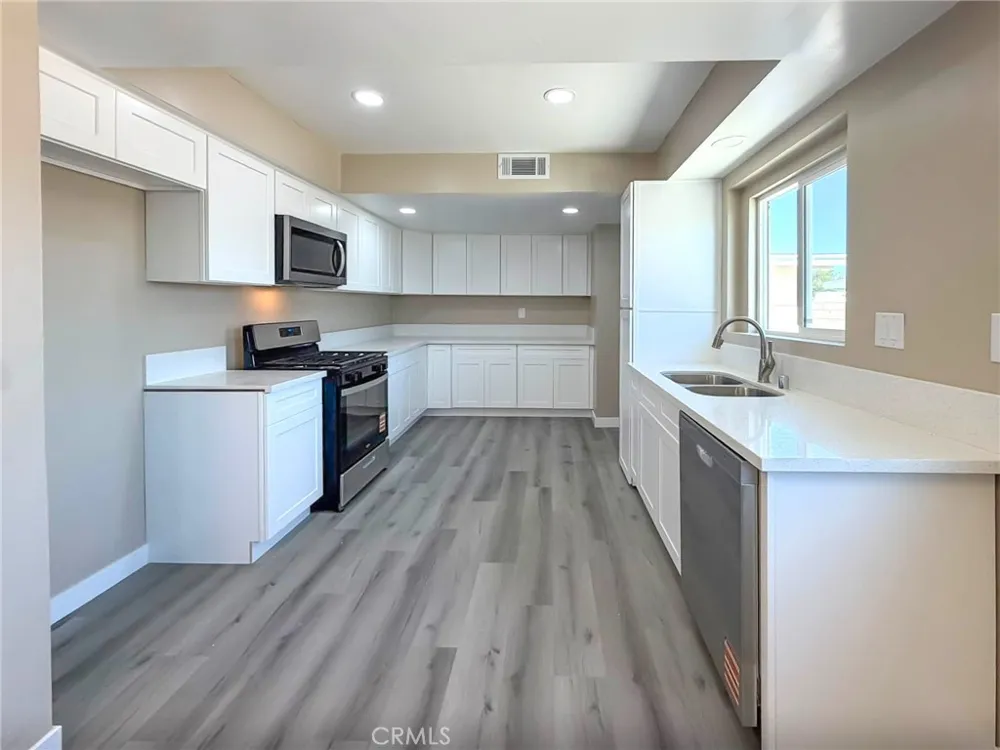 38878 Sage Tree Street Palmdale, CA 93551