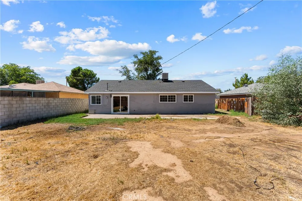 38544 33rd Street E E Palmdale, CA 93550