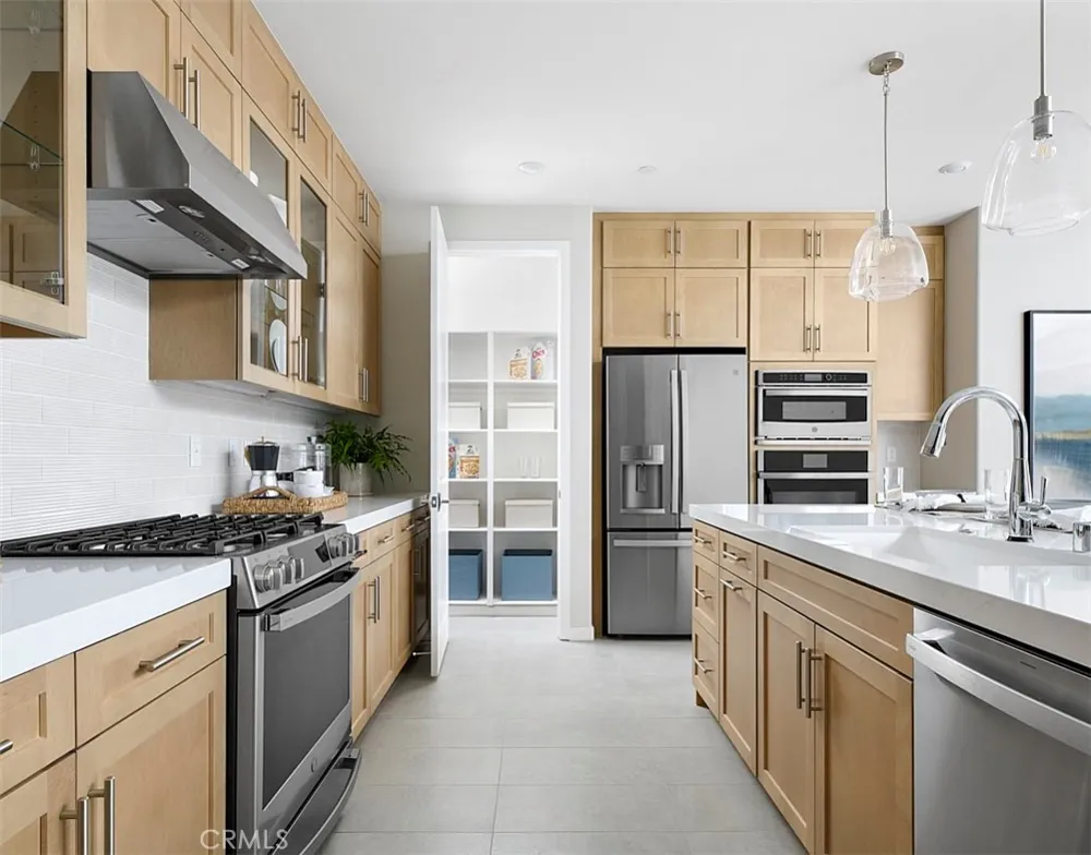 18156 Aerie Way Canyon Country, CA 91350