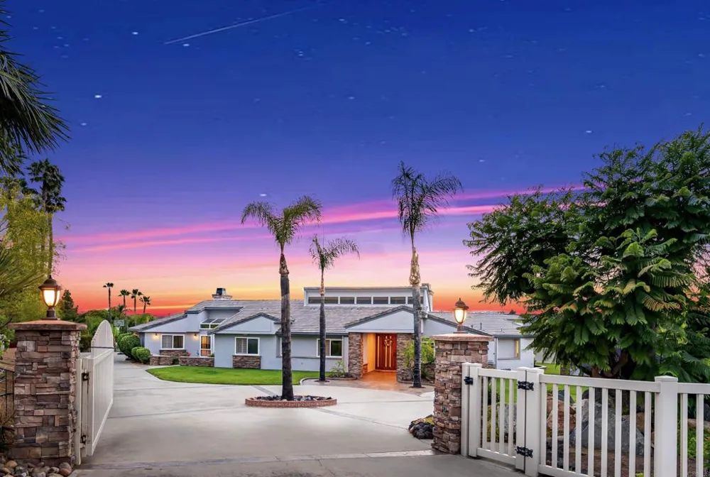 2886 Windwood Way El Cajon, CA 92019