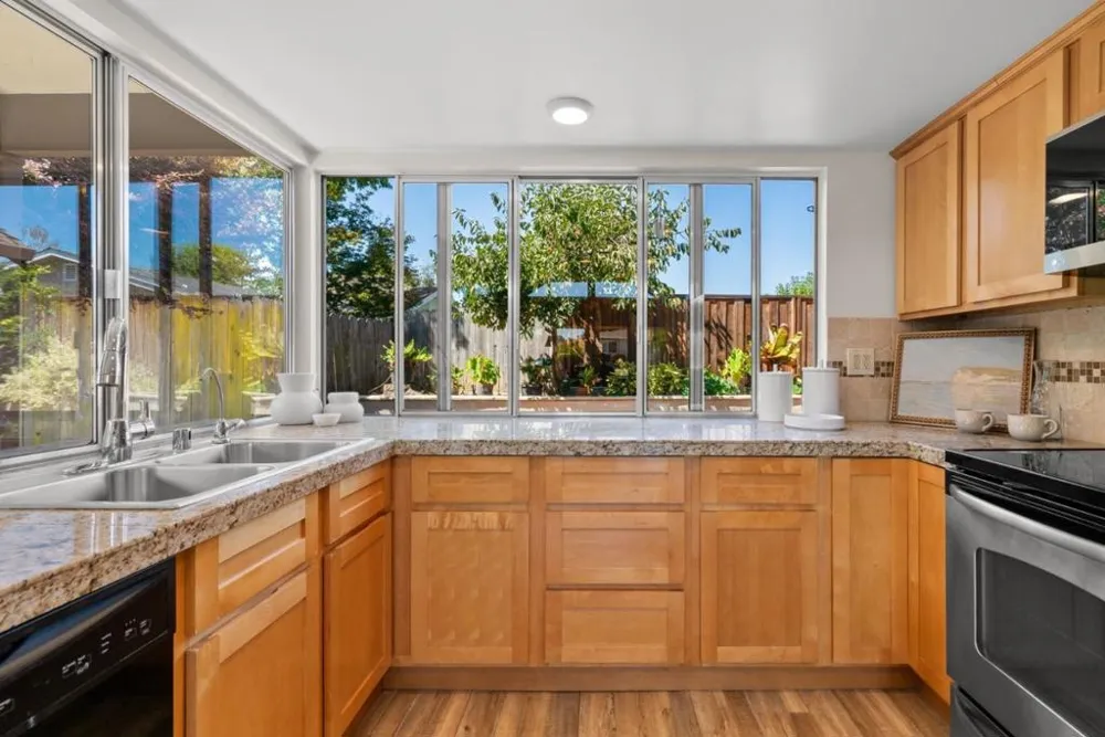 6053 Thurber Lane Santa Cruz, CA 95065