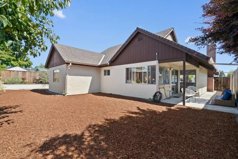 6053 Thurber Lane Santa Cruz, CA 95065