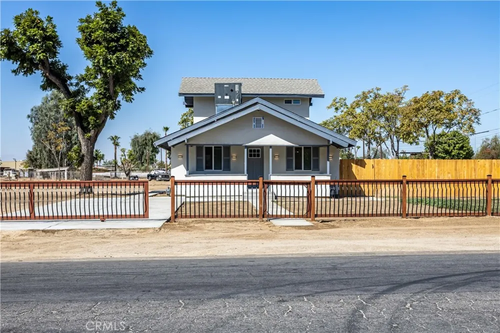 1700 Lotus Lane Bakersfield, CA 93307
