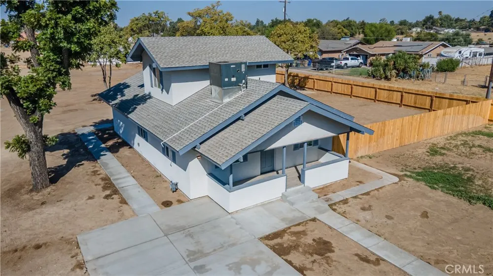 1700 Lotus Lane Bakersfield, CA 93307