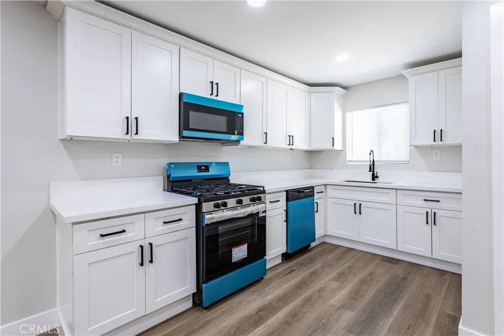1700 Lotus Lane Bakersfield, CA 93307