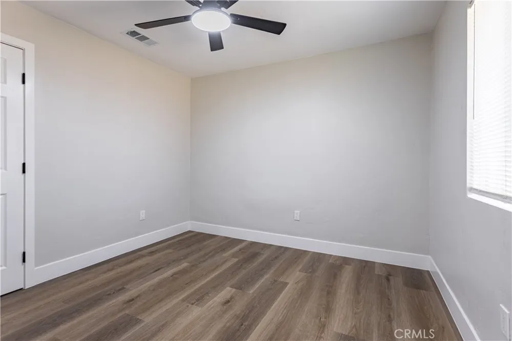 1700 Lotus Lane Bakersfield, CA 93307