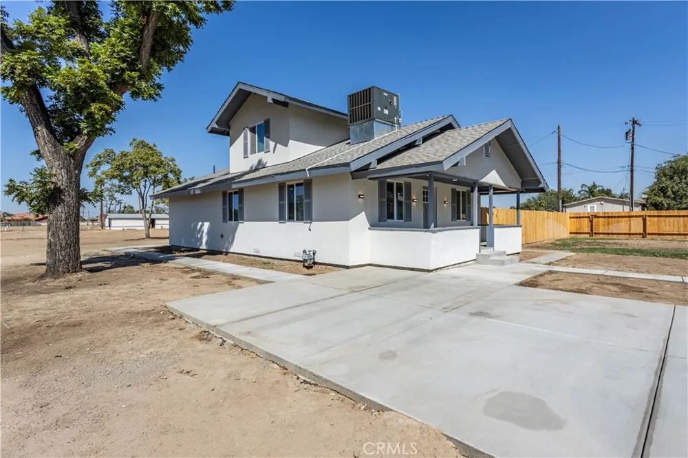 1700 Lotus Lane Bakersfield, CA 93307