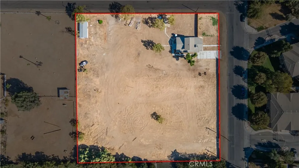 1700 Lotus Lane Bakersfield, CA 93307