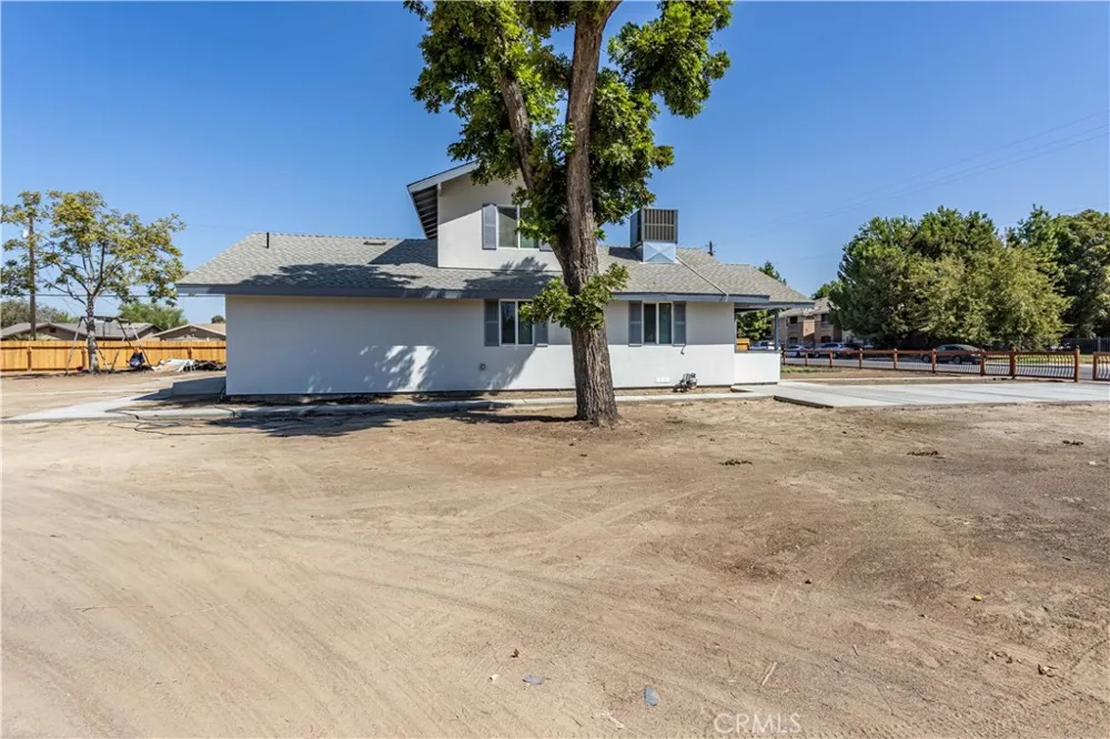 1700 Lotus Lane Bakersfield, CA 93307