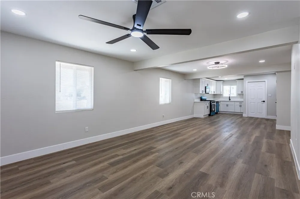 1700 Lotus Lane Bakersfield, CA 93307