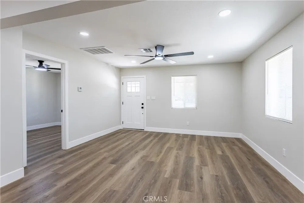 1700 Lotus Lane Bakersfield, CA 93307