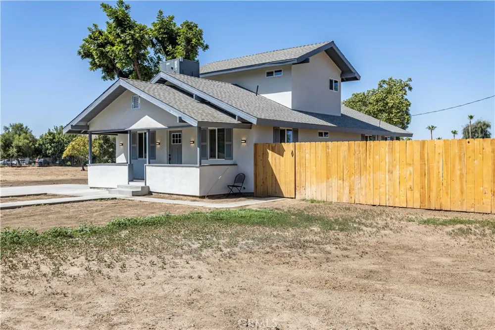 1700 Lotus Lane Bakersfield, CA 93307