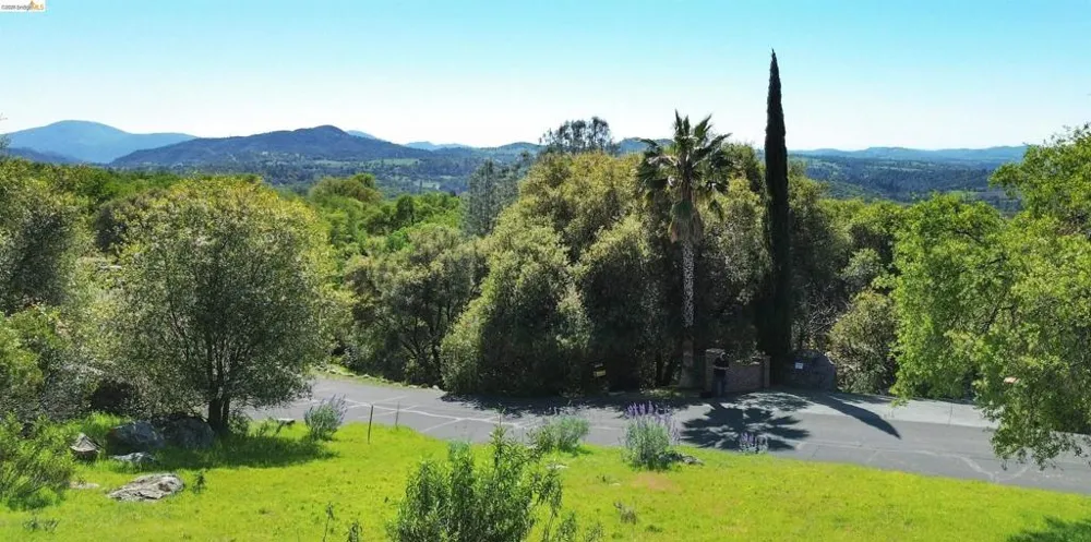 18351 Olov Sonora, CA 95370