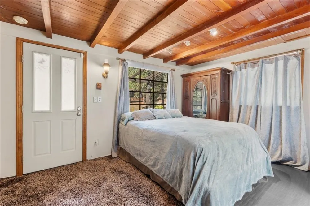 42795 Cougar Big Bear Lake, CA 92315