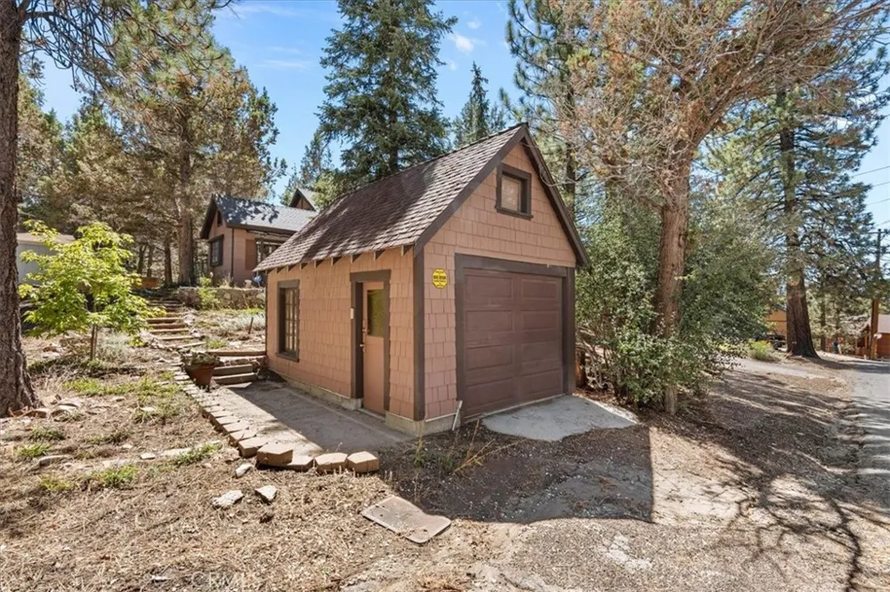 42795 Cougar Big Bear Lake, CA 92315