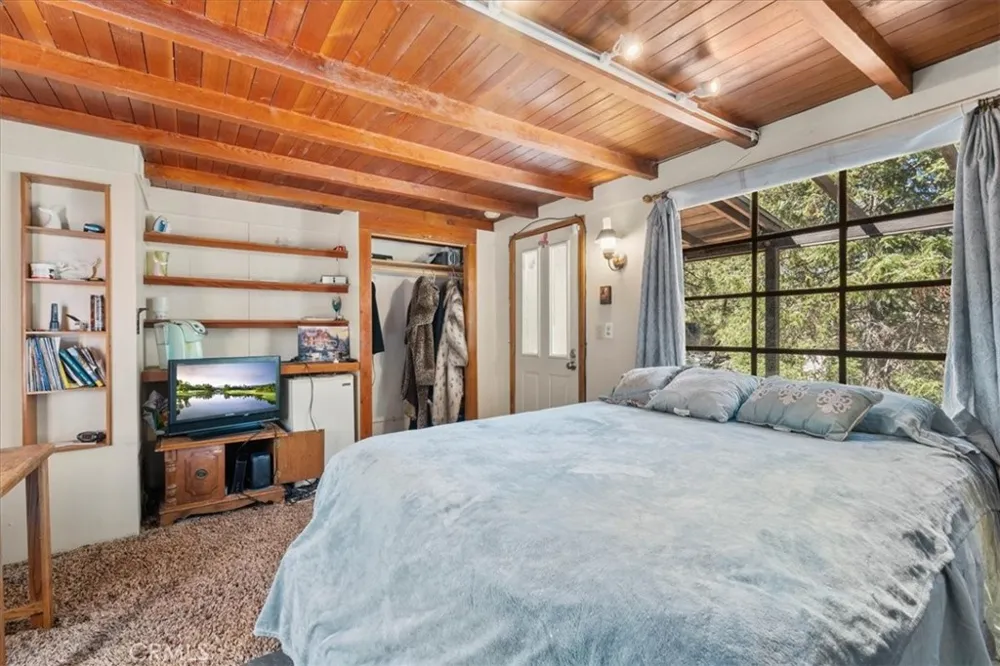 42795 Cougar Big Bear Lake, CA 92315