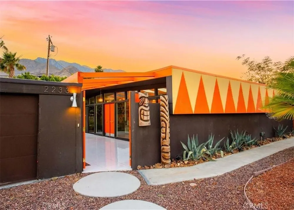 2233 Cardillo Palm Springs, CA 92262