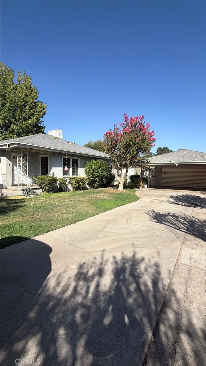 2989 Ladera San Bernardino, CA 92405