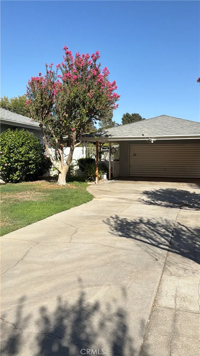 2989 Ladera San Bernardino, CA 92405