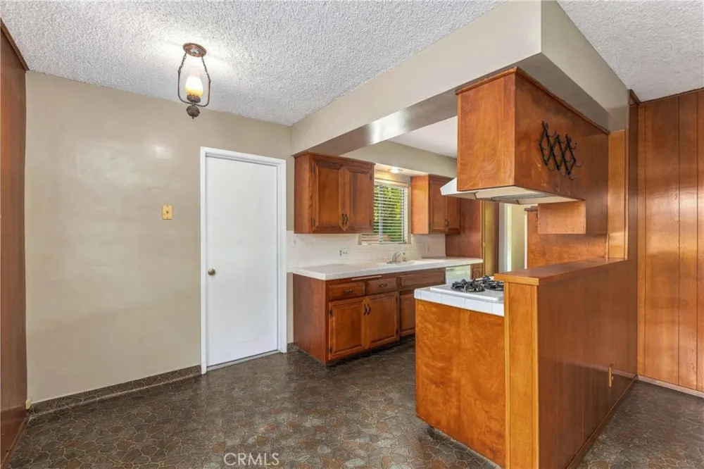 1835 E Alaska West Covina, CA 91791