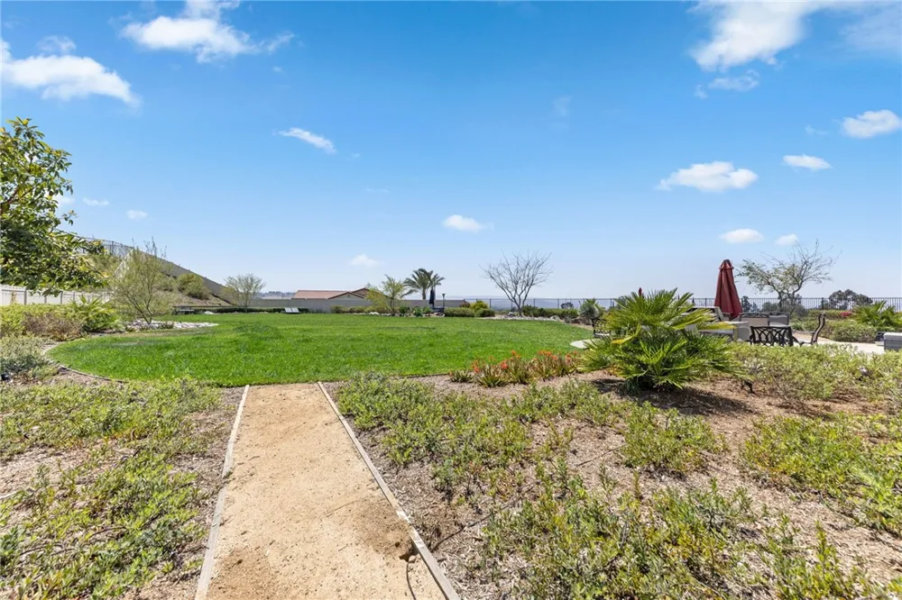 7631 Capstone Court Riverside, CA 92506