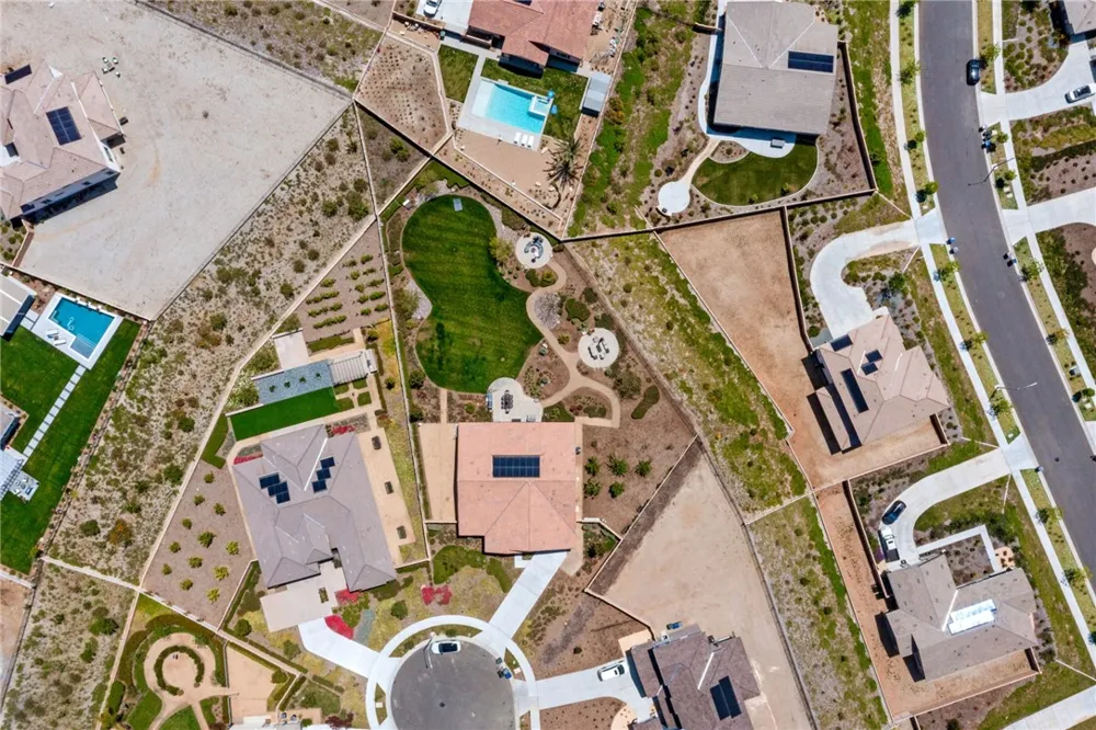 7631 Capstone Court Riverside, CA 92506