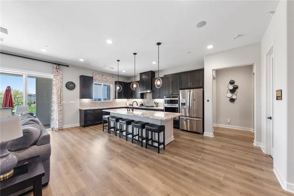 7631 Capstone Court Riverside, CA 92506