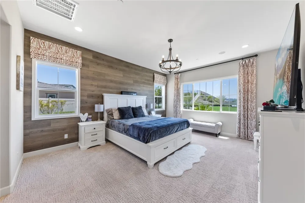 7631 Capstone Court Riverside, CA 92506
