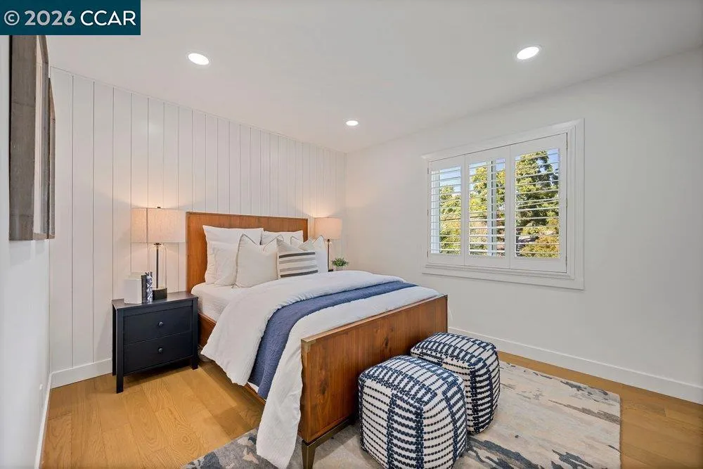 8 Ramona Dr Orinda, CA 94563