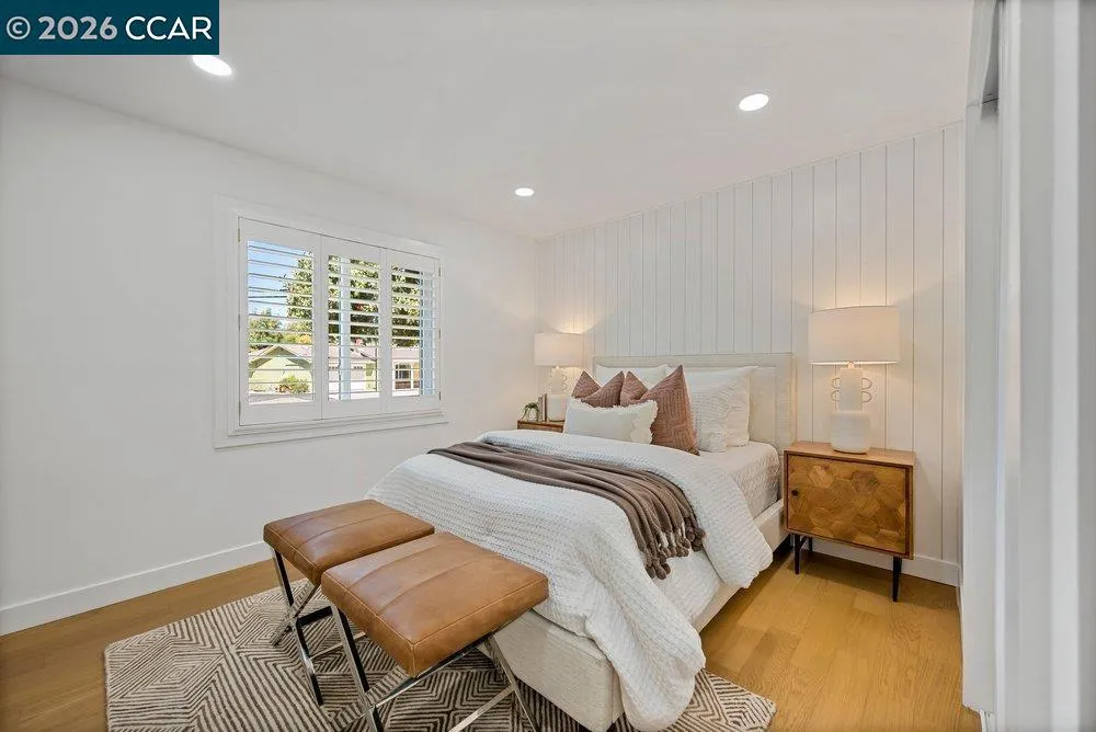 8 Ramona Dr Orinda, CA 94563