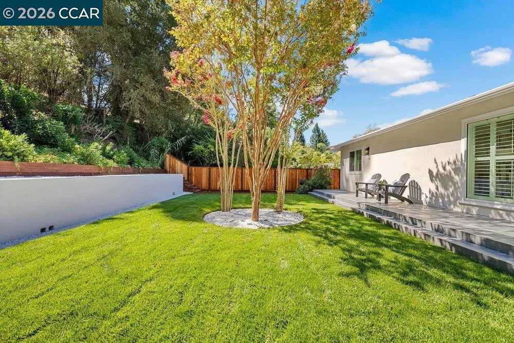 8 Ramona Dr Orinda, CA 94563