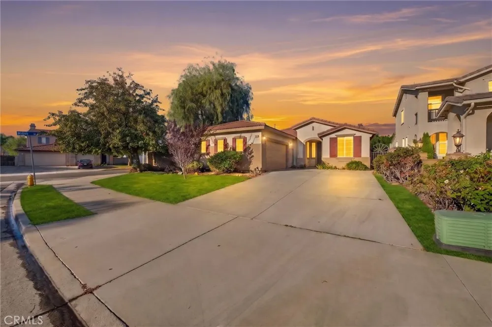 37799 Amber Lane Murrieta, CA 92562