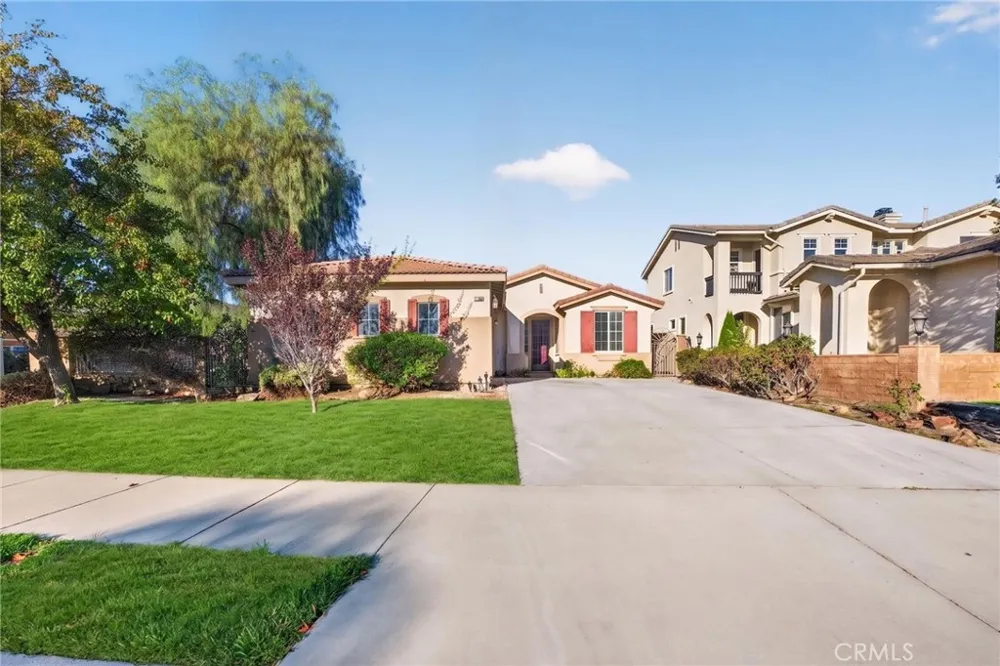 37799 Amber Lane Murrieta, CA 92562