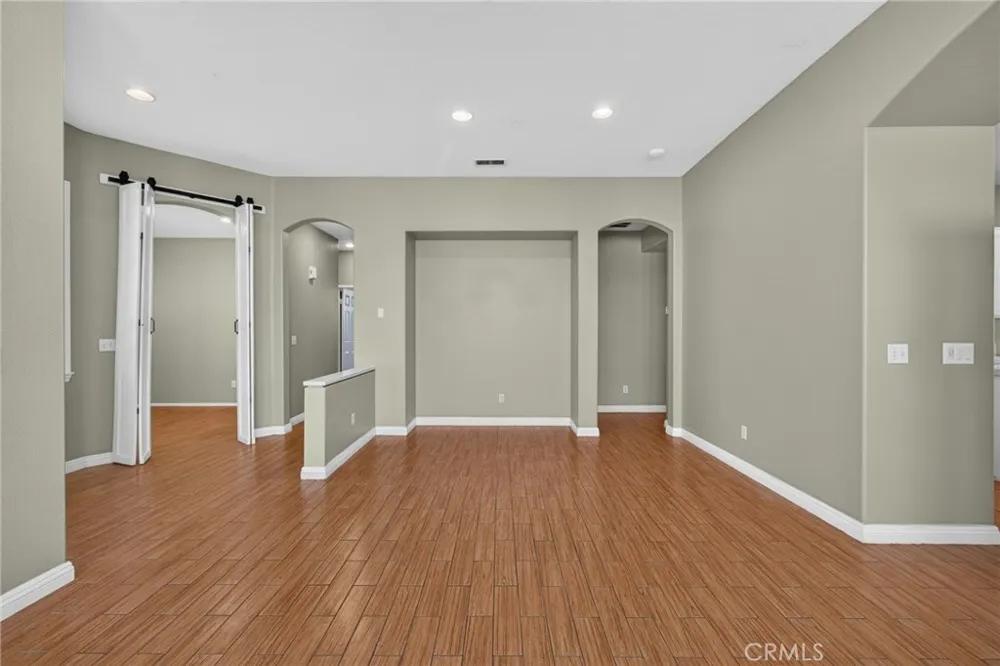37799 Amber Lane Murrieta, CA 92562