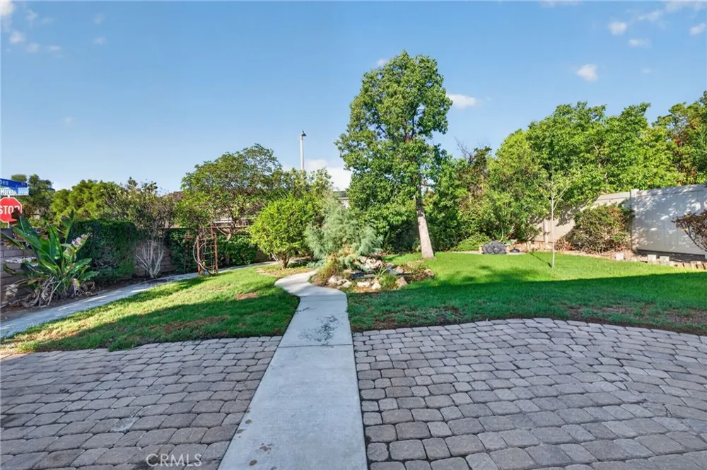 37799 Amber Lane Murrieta, CA 92562
