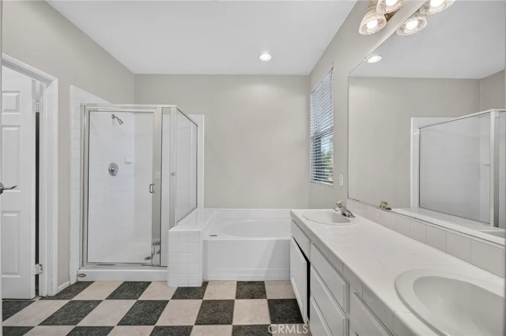 37799 Amber Lane Murrieta, CA 92562