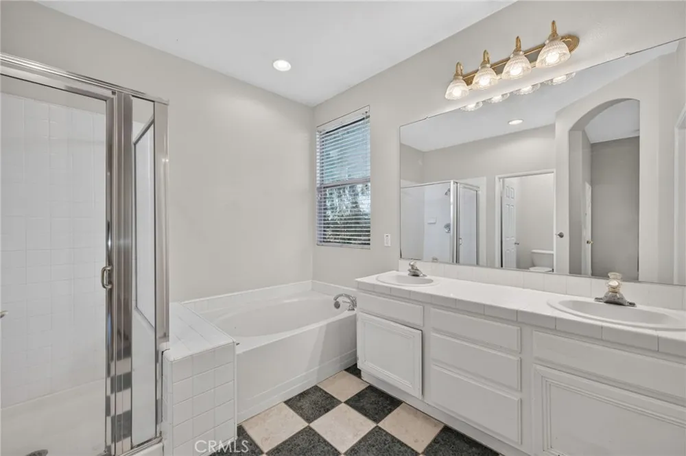 37799 Amber Lane Murrieta, CA 92562