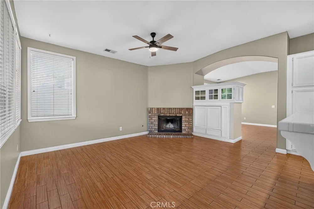 37799 Amber Lane Murrieta, CA 92562