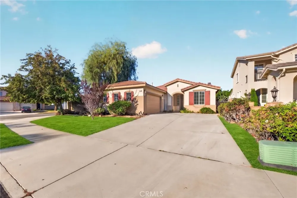 37799 Amber Lane Murrieta, CA 92562