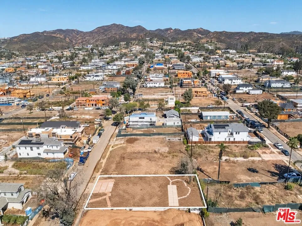 850 Hartzell Street Los Angeles, CA 90272
