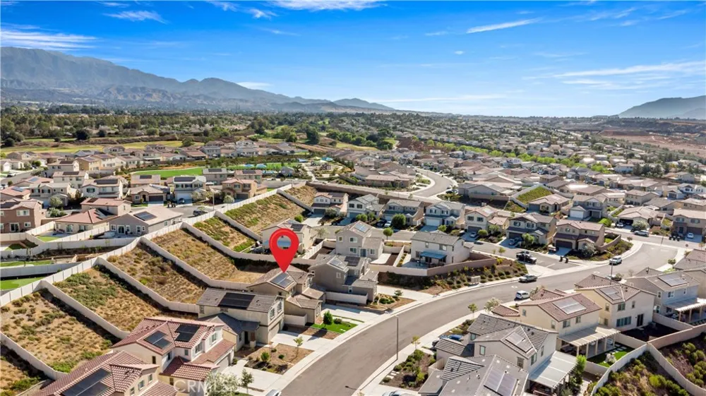 35234 Lilac Lane Beaumont, CA 92223